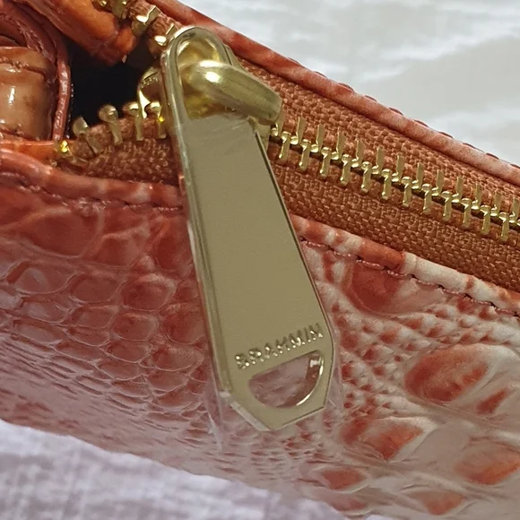 Brahmin Daisy Sherbert wristlet - Picture 9 of 10